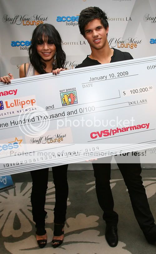 Taylor lautner and vanessa hudgens Pictures, Images and Photos